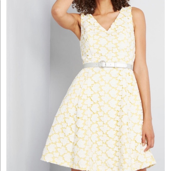 ModCloth New with Tags Yellow Fit and Flare dress - Picture 2 of 5